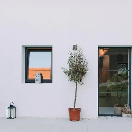 Stylish Near Brno - Statek Odysea