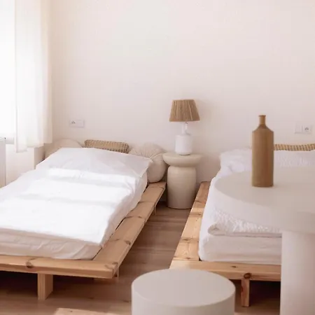 Stylish Near Brno - Statek Odysea Malhostovice